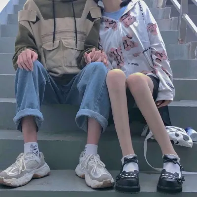 微信情侣头像低调不露脸第1张