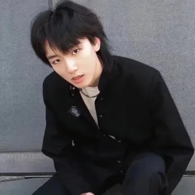 帅气男生帅哥个性微信QQ头像第1张