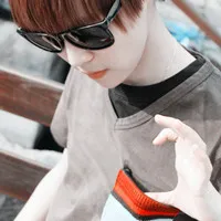 忧郁伤感男生扣扣头像大全第1张