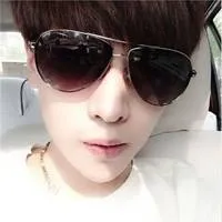 暗色系列男生QQ个性头像第1张