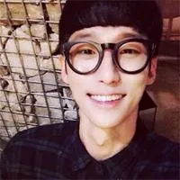 帅气男生空间头像大全第1张