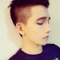 超拽帅气男生头像霸气的第1张