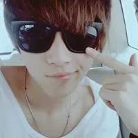 郁闷伤感的qq男生头像第1张