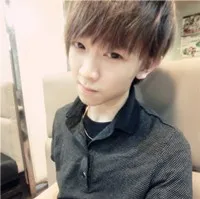小鲜肉男生萌萌的头像第1张