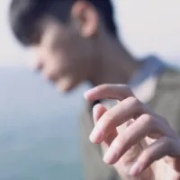 高冷的头像男生伤心的第1张