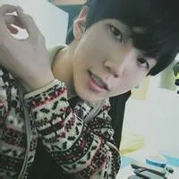 古灵精怪的qq男生头像第1张