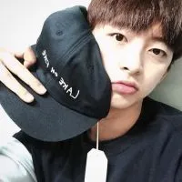 男生帅气小清新qq头像第1张