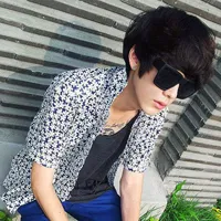 妖艳的qq男生头像大全第1张