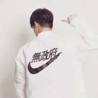 帅气男生意境qq个性头像第1张