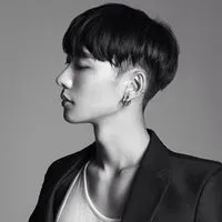 qq帅气男生头像图片大全第1张