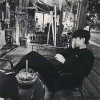 扣扣头像男生黑白图片帅气最新第1张