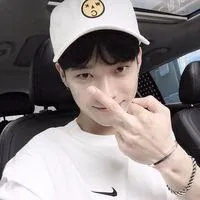 最新潮男必备qq个性头像第1张