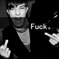 帅气男生竖中指头像霸气酷酷的第1张