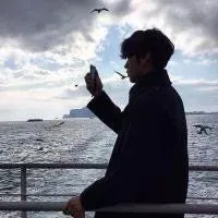 最新qq头像男生头像背影帅气第1张