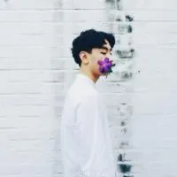 最新治愈系男生个性头像第1张