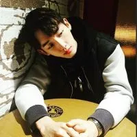 帅气阳光系男生头像精选第1张