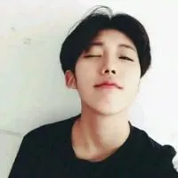 冷酷傲慢男生头像最新版本第1张