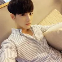 经典很暖的男生头像图片大全第1张