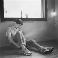 个性版qq男生伤感黑白头像第1张