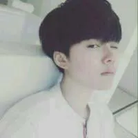 经典伤感时尚男生头像潮流范第1张