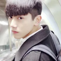 韩国男生qq头像超帅暖男第1张