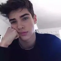 霸气头像男生欧美超拽叼烟第1张