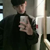 令人动心的帅气男生头像第1张