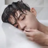 微信男生头像简单清新黑白第1张