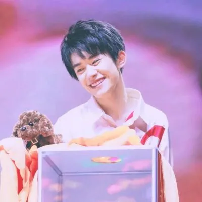 最新易烊千玺最帅的图片头像大全第1张