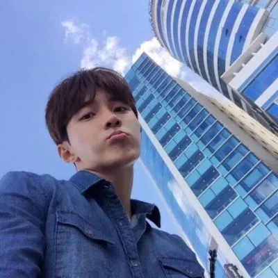 有意境的男生帅气头像伤感大全第1张