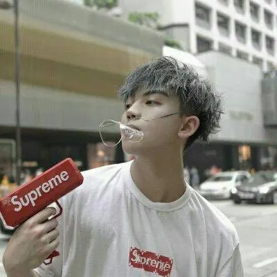 好看的男生头像酷酷的像真人高清第1张