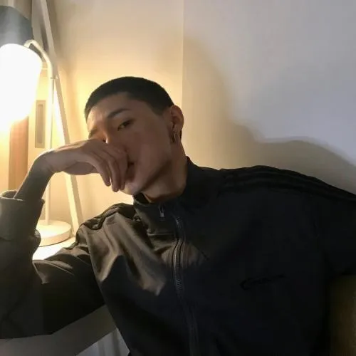 霸气酷拽男生头像图片第1张