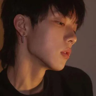 2021新款男生头像第1张