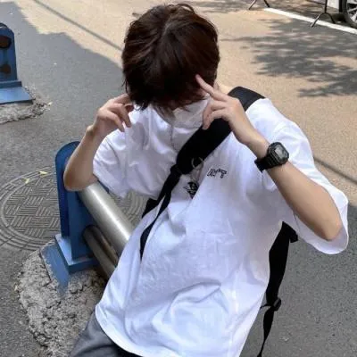 很帅很帅的头像图片第1张