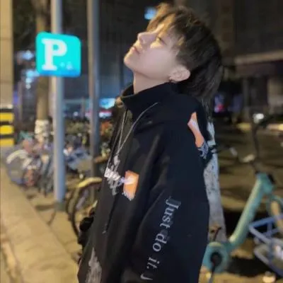 2021痞帅男孩头像第1张