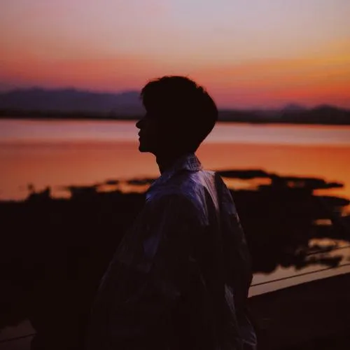 好看唯美意境清新的帅哥头像ins风格送给喜欢的你第1张