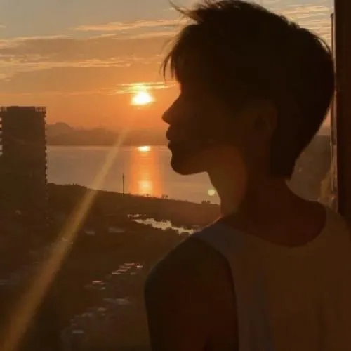 真人男生头像帅气侧颜第1张