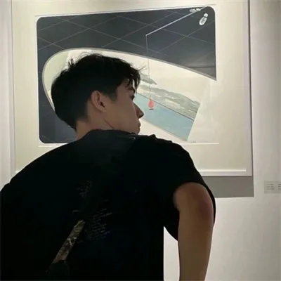 高冷炫酷的帅哥头像图片大全第1张