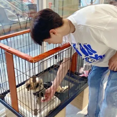 高清帅气的头像男真人真实照片第1张