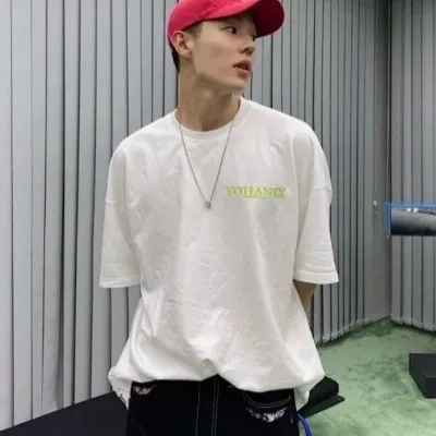 微信真人超帅又酷男生头像图片第1张