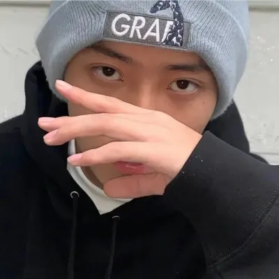 ks冰冷男生头像第1张