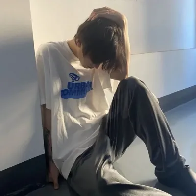 ins真人自截风格男头第1张