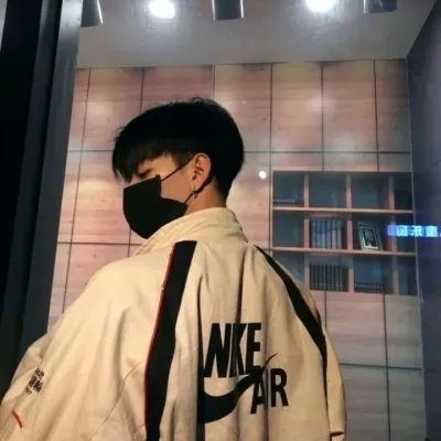 男生头像高级质感高冷,高清帅气男生高冷到爆的头像图片第1张