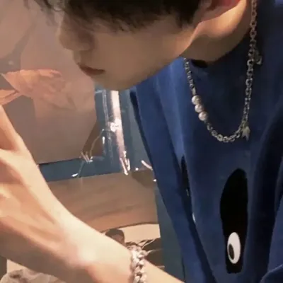 2021年最新男头高清图片第1张