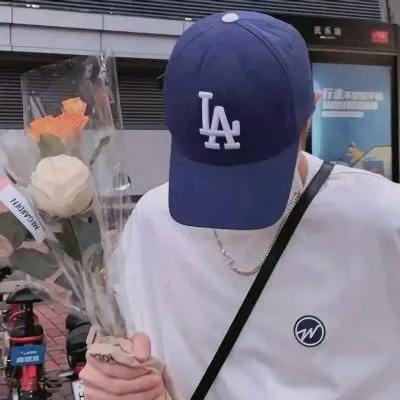 很霸气又吸引人的帅气真人男生头像大全第1张