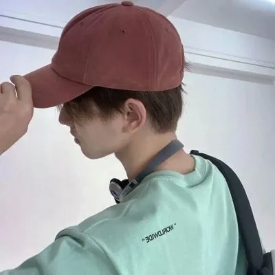 一眼就很心动的男生帅气头像第1张