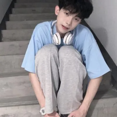 暖男必备的头像第1张