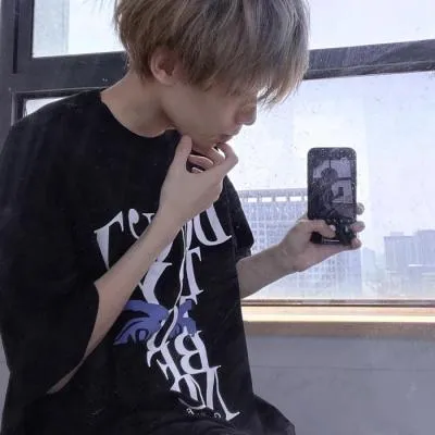 第一眼被吸引的小清新文艺男头第1张