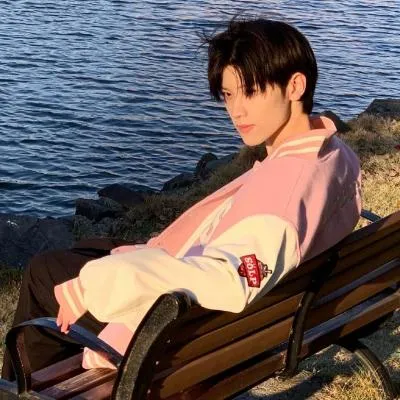 2021超稀缺男孩子头像第1张