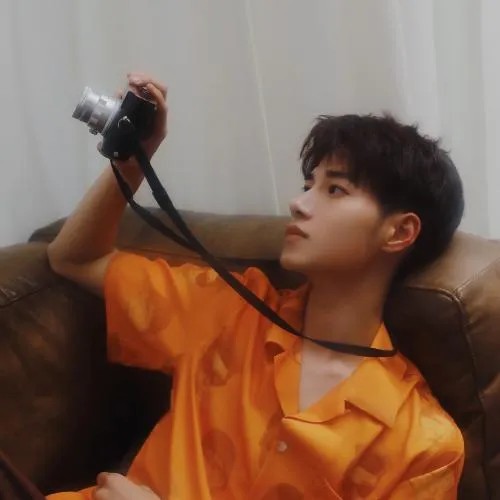 唯美男孩子头像第1张